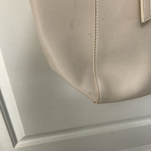 Ulta Large Ivory Faux Leather Tote NWT - Picture 4 of 8